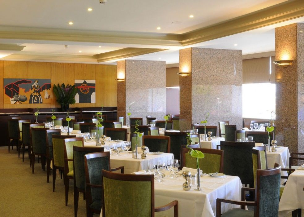 Ramada By Wyndham Lisbon Hotel Exterior photo